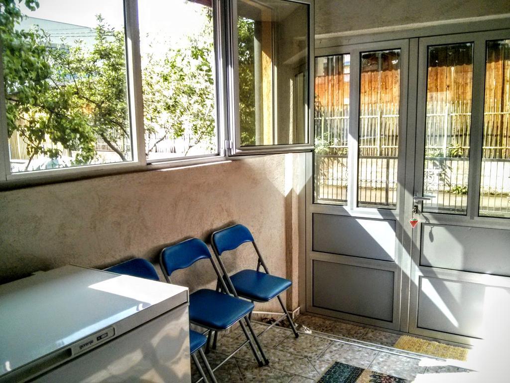 Apartment Near The Airport サラエヴォ エクステリア 写真