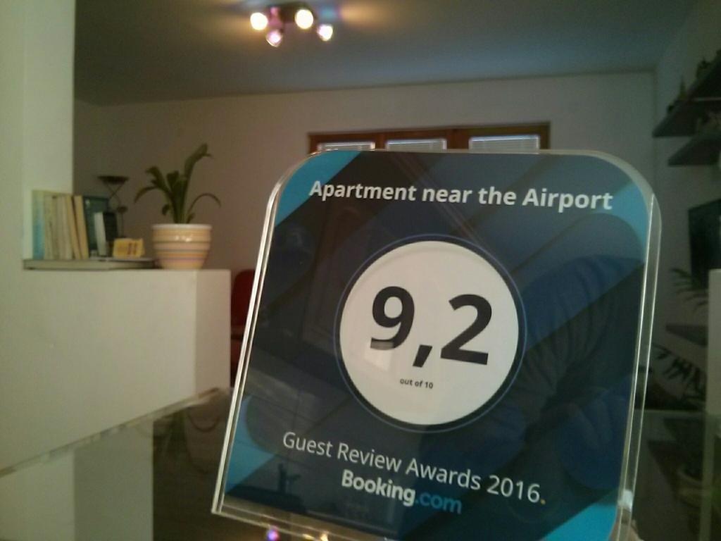 Apartment Near The Airport サラエヴォ エクステリア 写真