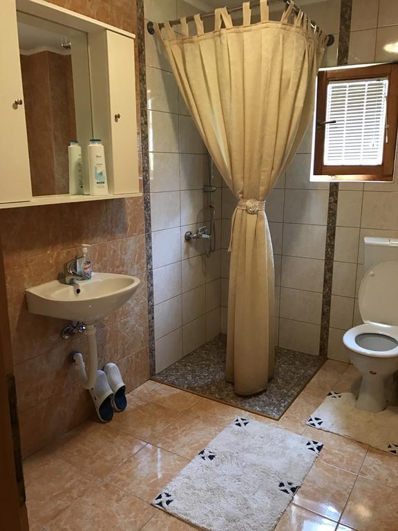 Apartment Near The Airport サラエヴォ エクステリア 写真